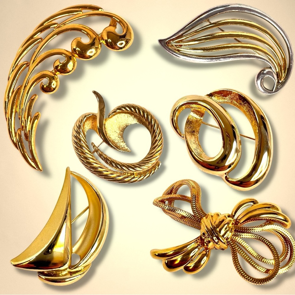 6 Stunning Gold Tone Brooch Pins - Picture 5 of 10